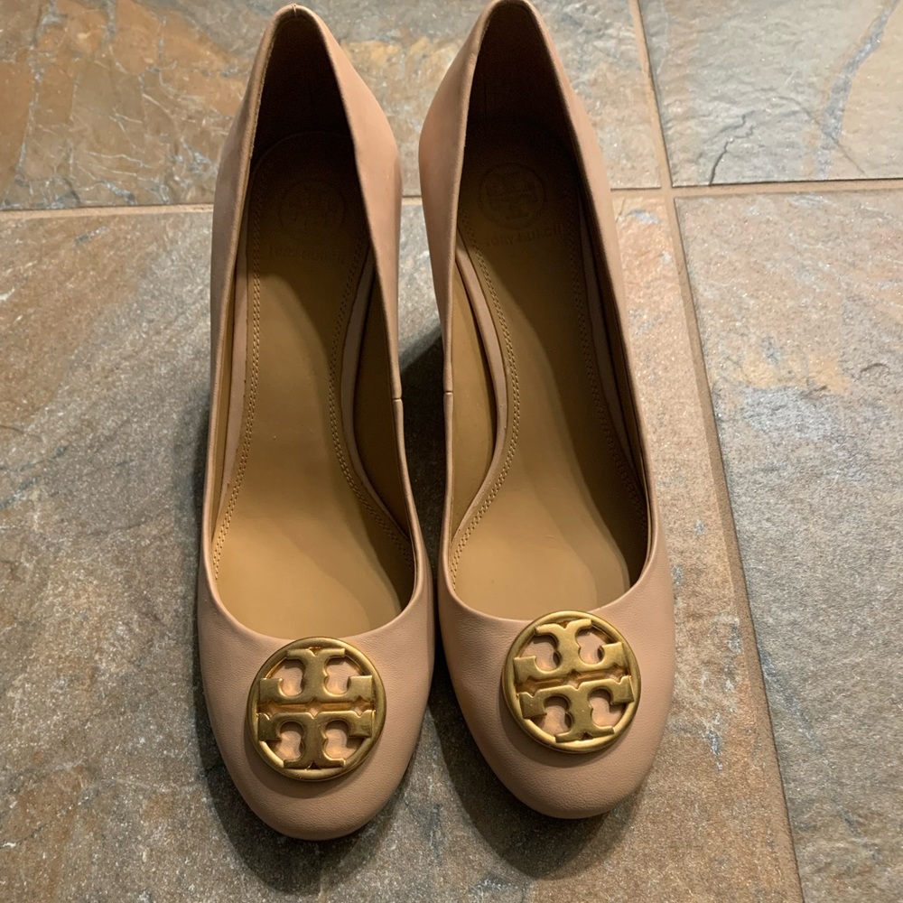Size 8 Tory Burch wedge